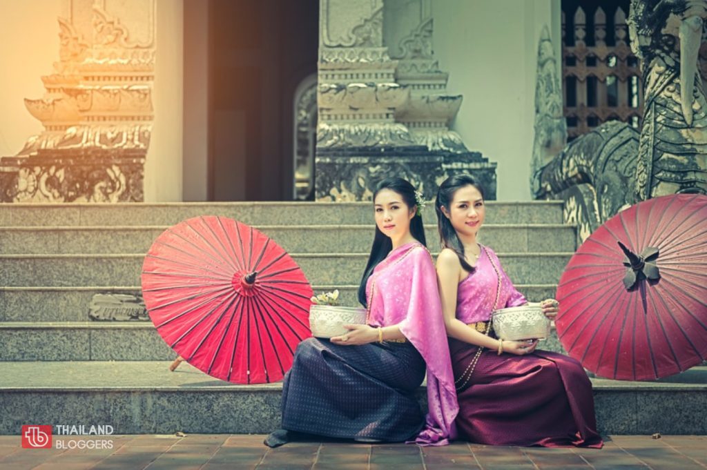 Thai women in Thai national dress